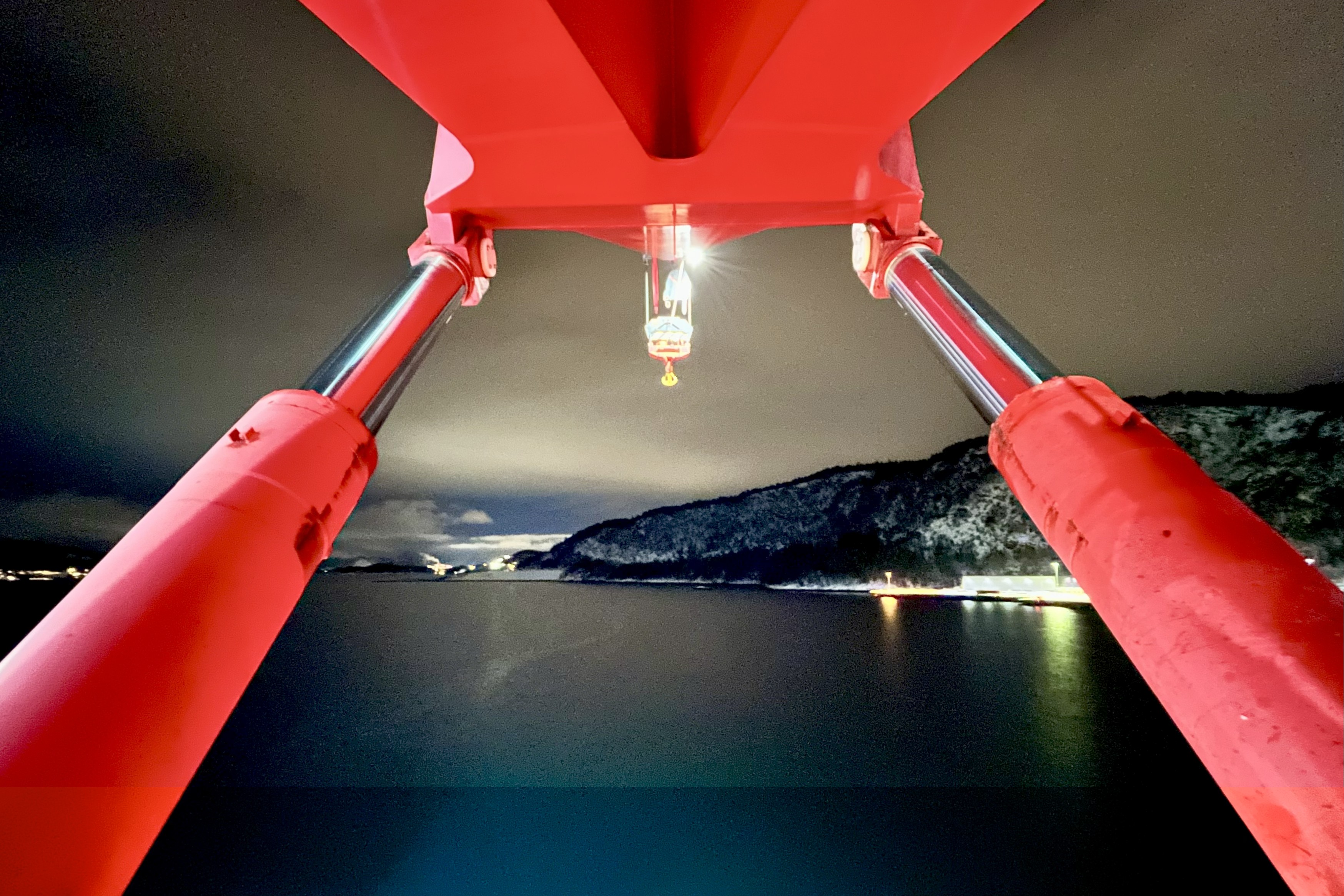 11. Lys i natten, Vestnorge.jpeg